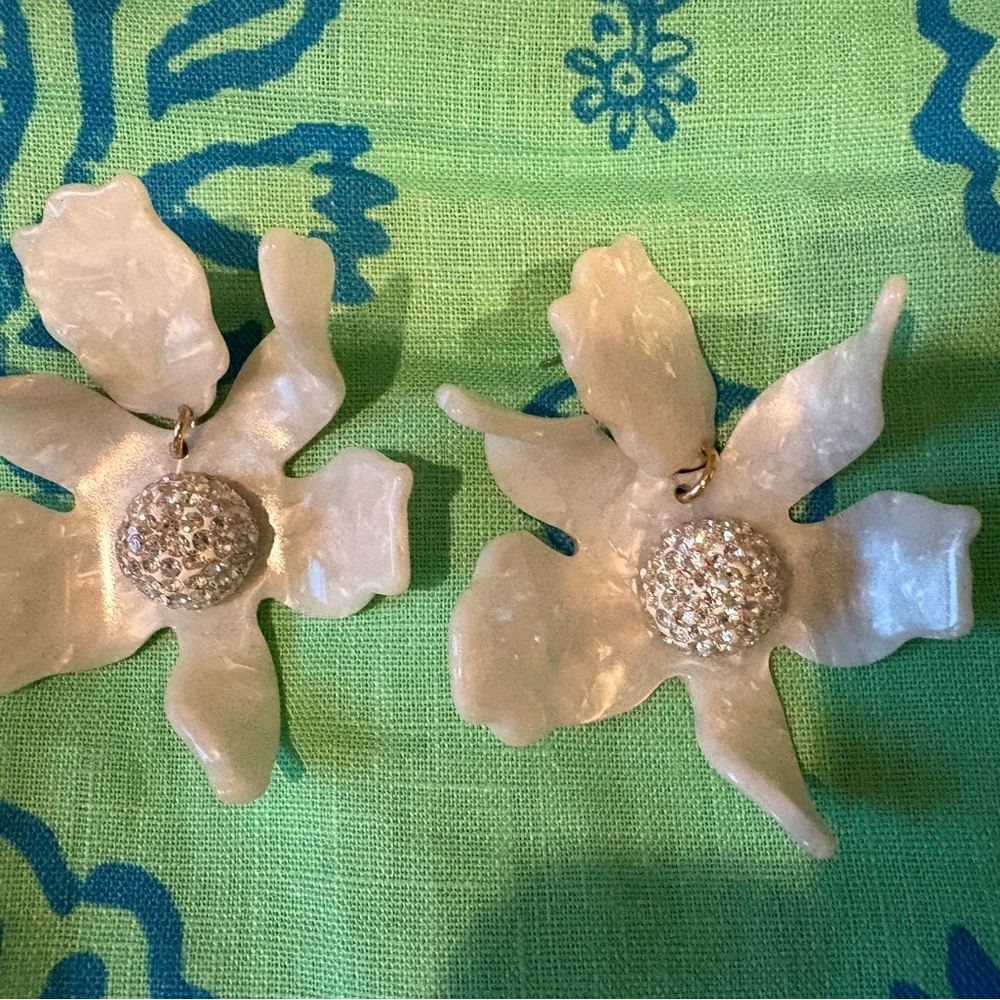 Lele Sadoughi Mother of Pearl Crystal Lily Earrings